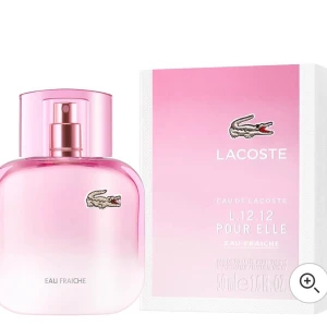 Lacosteparfym - Parfym från Lacoste som luktar så gott 🥰 säljer billigt eftersom den är använd, köptes för ett halvår sedan. Köparen står för frakten 💞