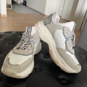 Bronx sneakers  - Storlek 37  Bra skick!