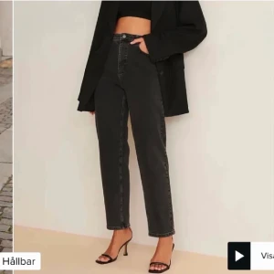 Jeans Nakd  - Snygga jeans från Nakd, använda ca 2 gånger! 