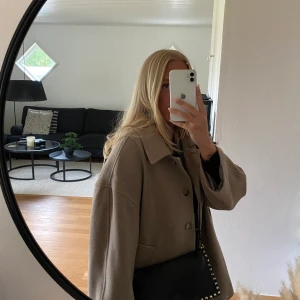 Jacka/kappa  - Kappa från Nakd strl 38/40 Använd fåtal gånger ❣️ 600 Kan sänka pris vid snabb affär