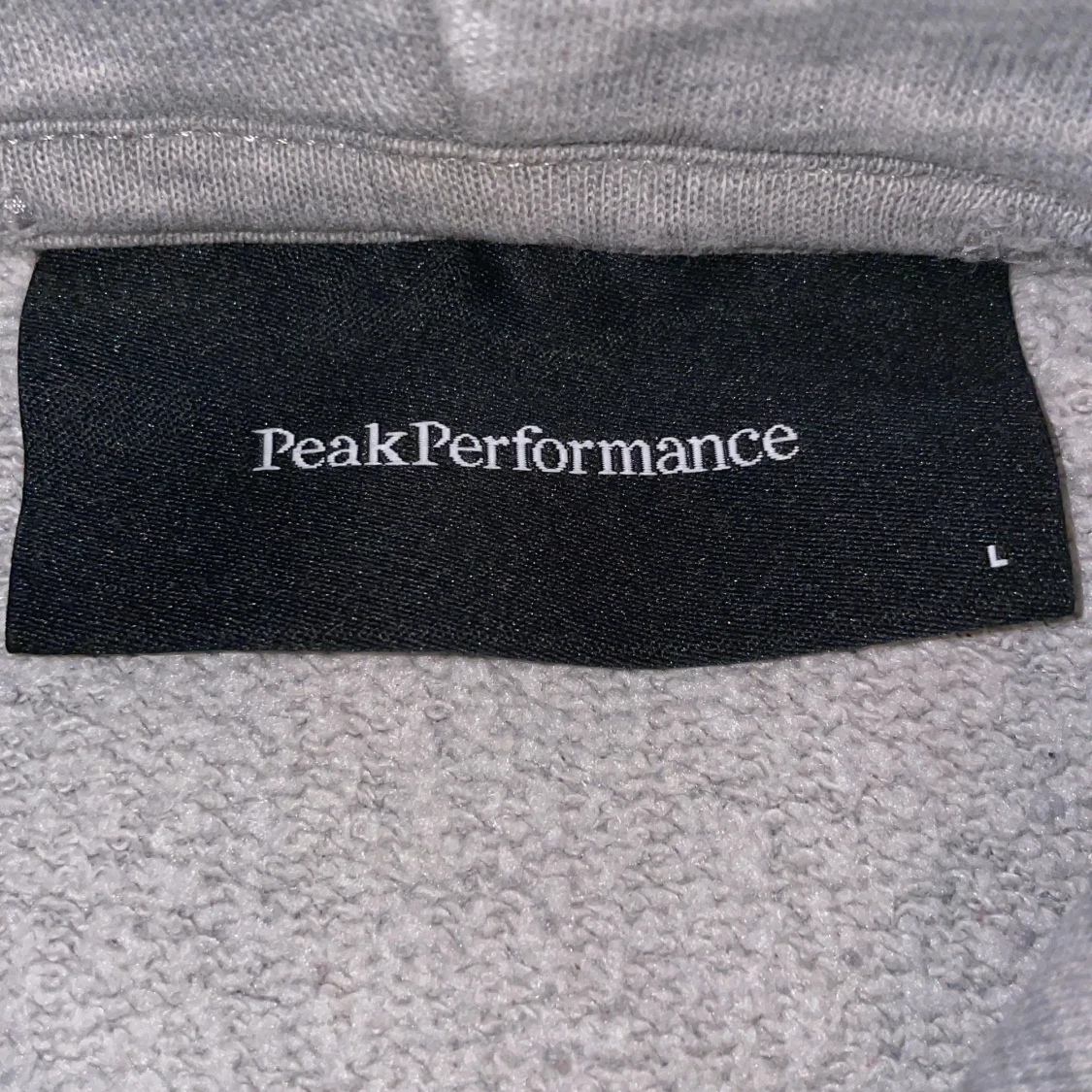 Peak performance hoodie - 90