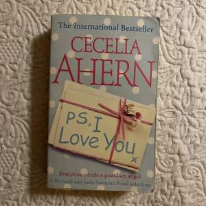 PS, I love you av Cecilia Ahern. Paperback på engelska. Köpt på second hand för ett tag sen, bra skick men använd. Skriv gärna om ni undrar över något :)