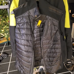 Parajumper väst - Parajumper väst M Aldrig använd