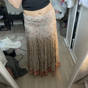 Långkjol - Långkjol, jag är 173cm