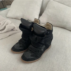 Isabele Marant Skor - Intressekoll på mina Isabelle Marant skor, inga defekter! Skriv för frågor!❤️