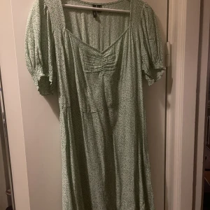 Klänning  - Klänning från Veromoda