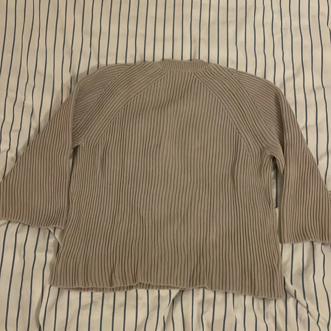 Stickad tröja  - 90