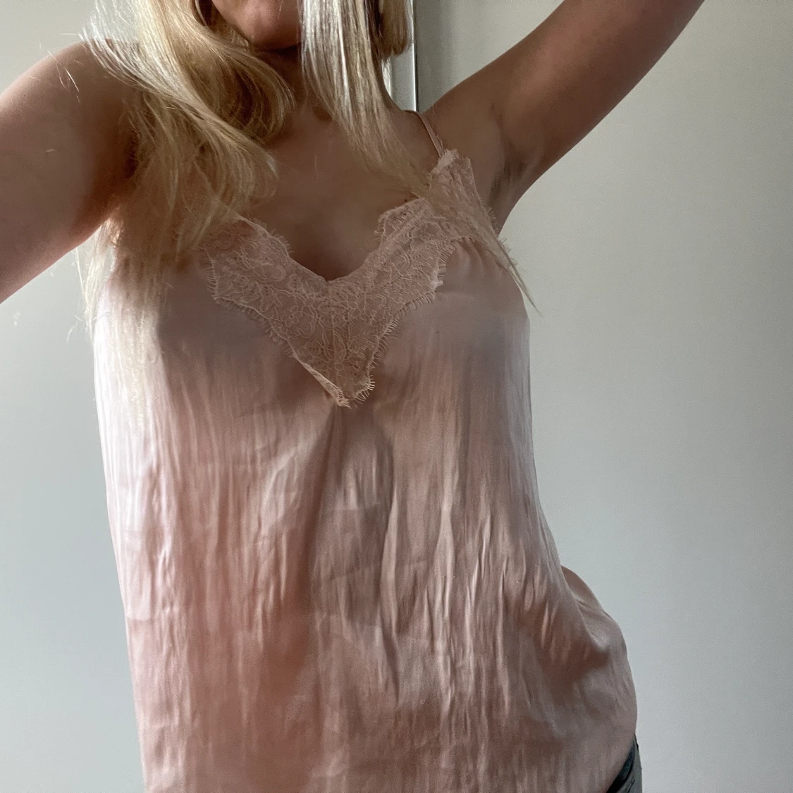 Rosa sidenlinne - 90