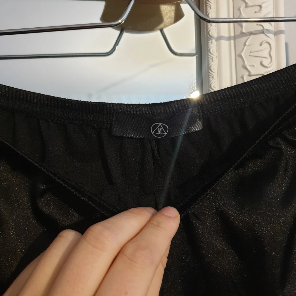 Satin kjol från Missguided  - 90