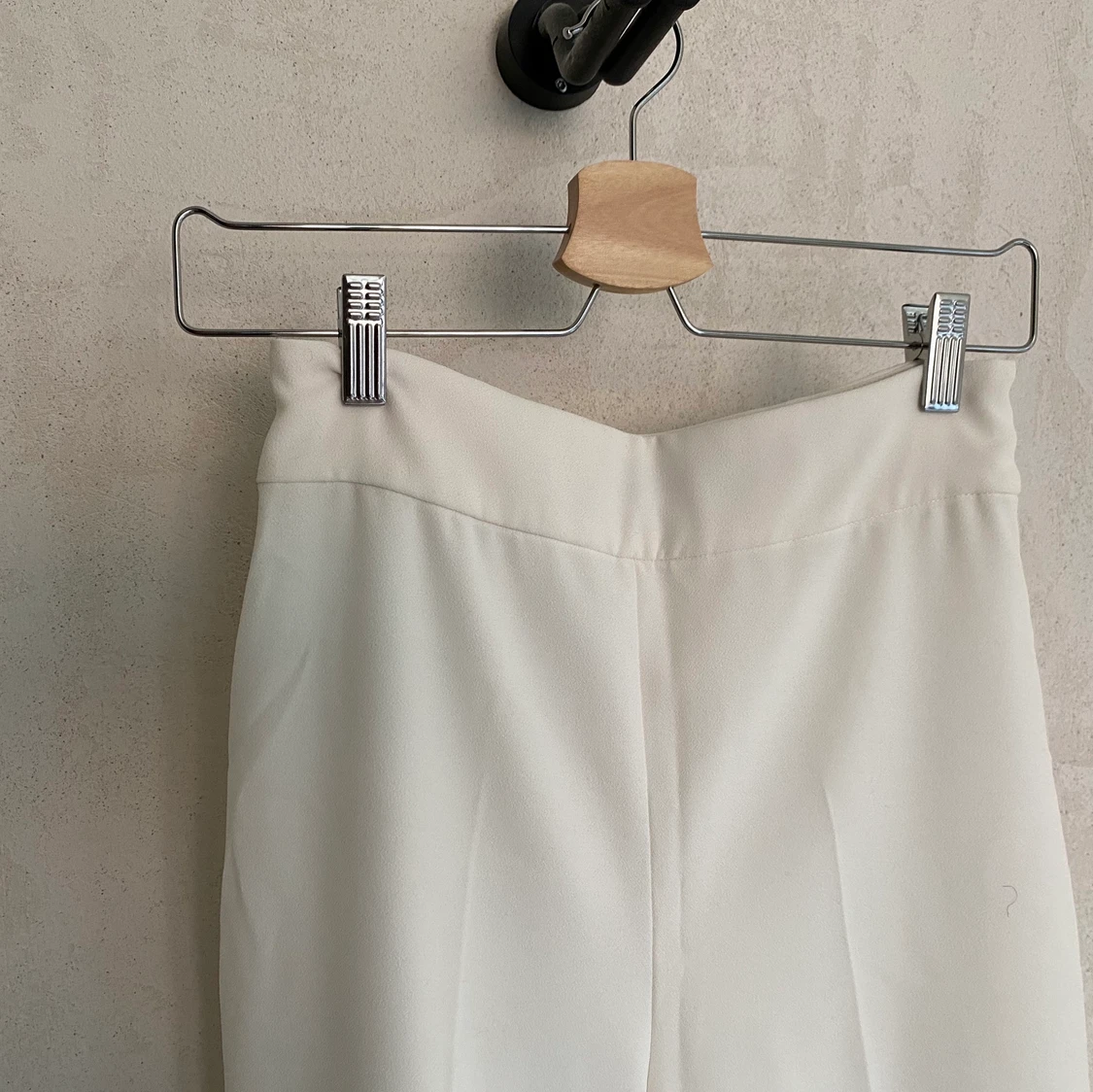 Vita kostymbyxor  - 91