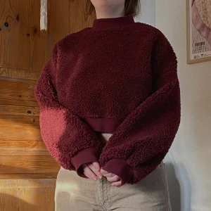 urban outfitters tröja - skriv om du har frågor eller vill ha fler bilder💗