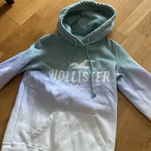 Sweat shirt hollister degraded  with pockets