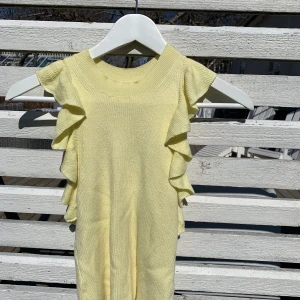 Gul söt topp  - Jättefin gul stretchig topp ifrån H/M passar 