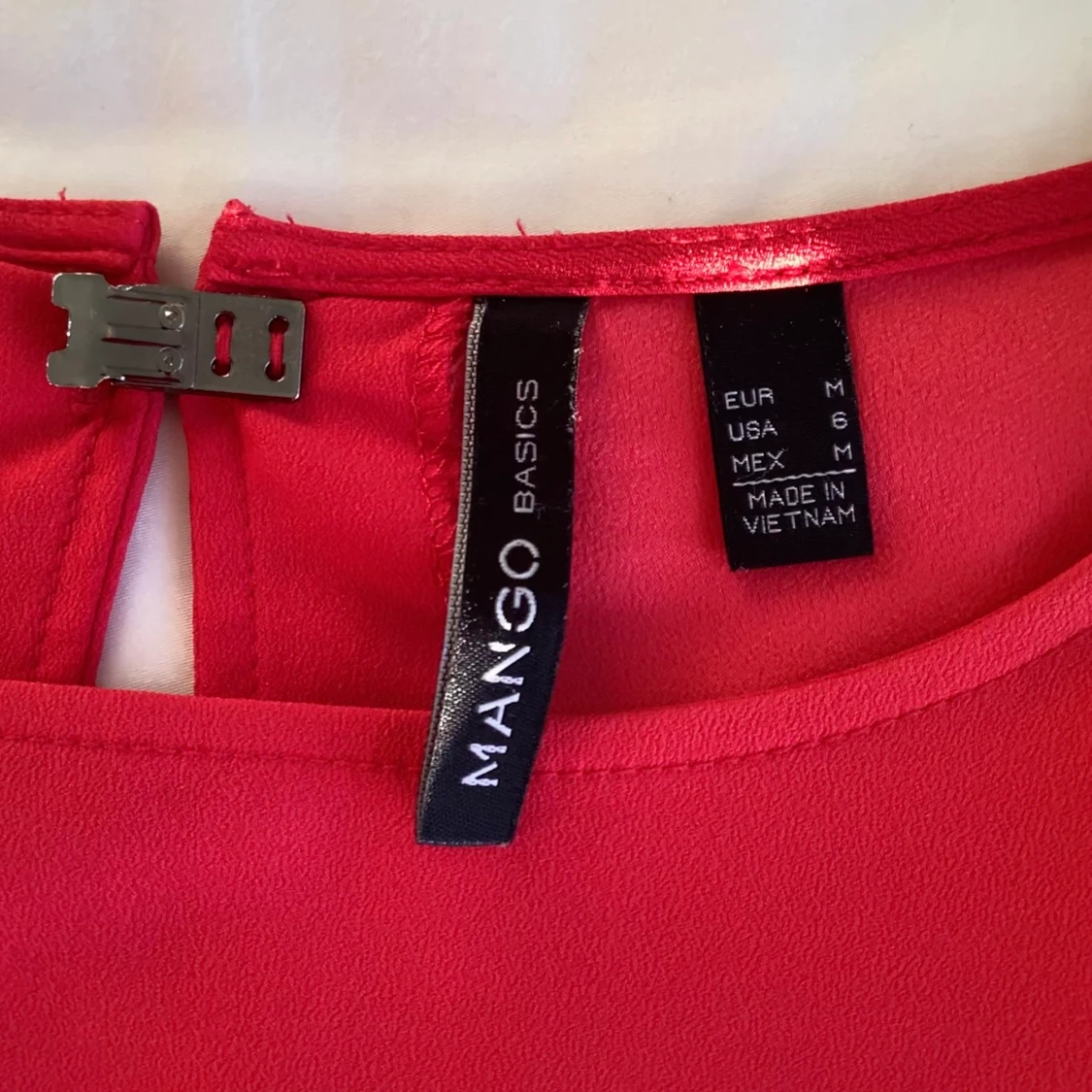 Lång satin röd blus M - 91