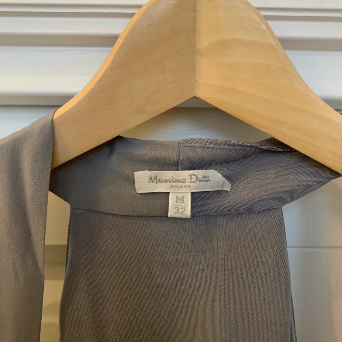 Massimo Dutti klänning ljusgrå strl M - 90