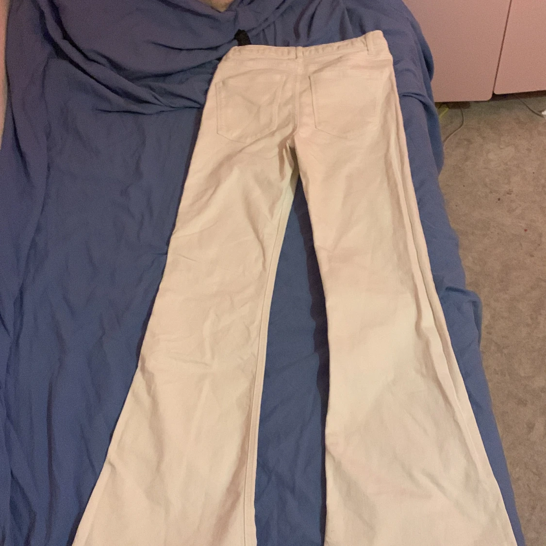 Zara flared jeans i storlek 36 - 90