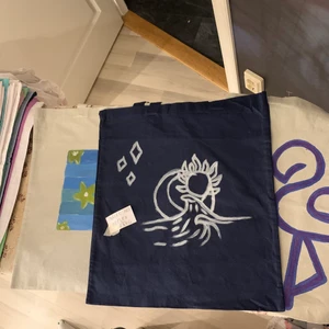 Tygkassar  - Köp en för 80 eller två för 120kr