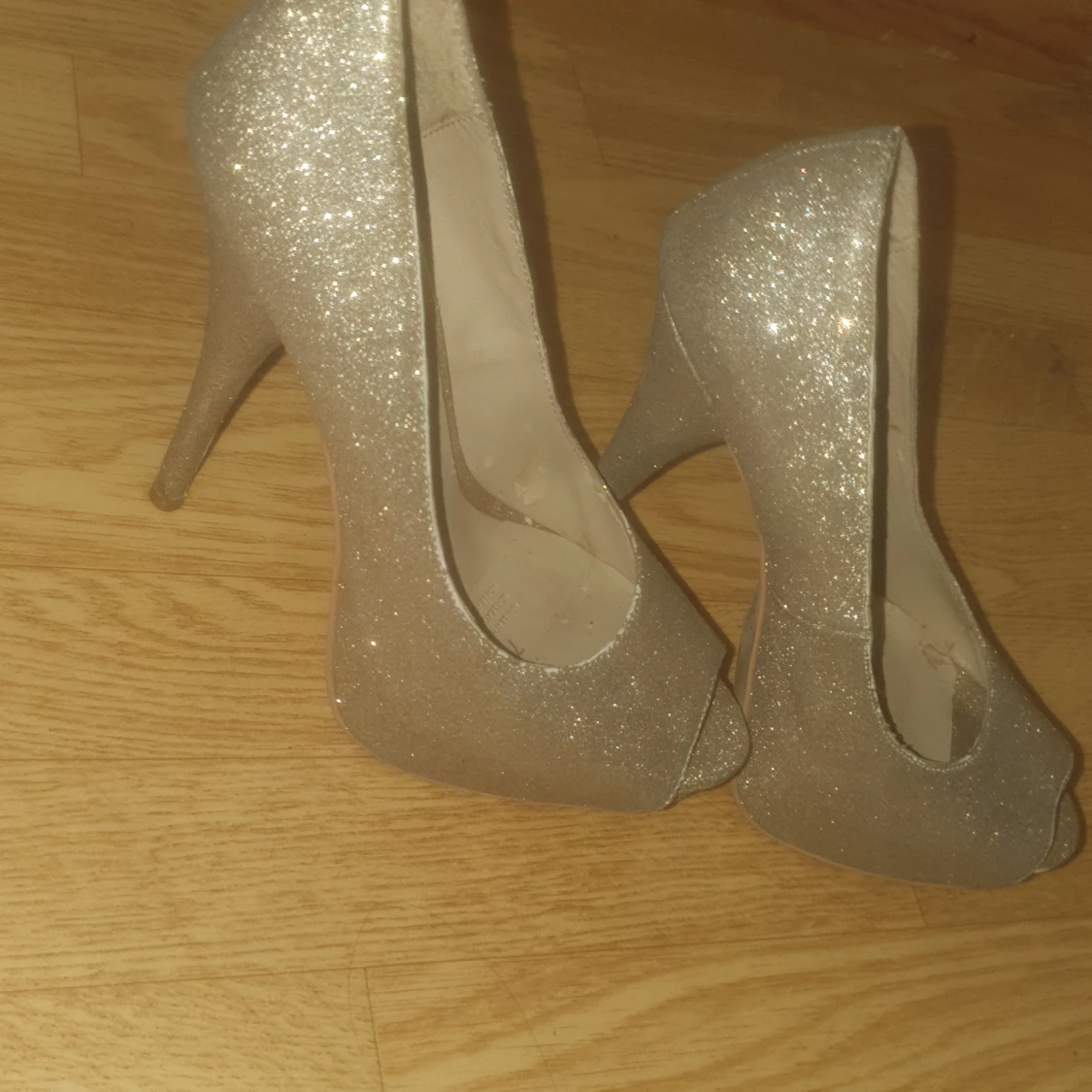 Höga klackar storlek 37 - 91