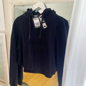 Oanvänd hoodie - Helt oanvänd hoodie från Aimn, lappar kvar💜 Storlek L men passar S/M bättre☺️