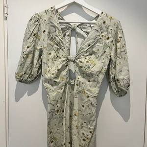 Klänning från hm - Använd ett fåtal gånger