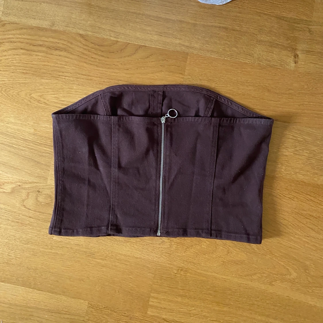 Korsetttopp brun - 90