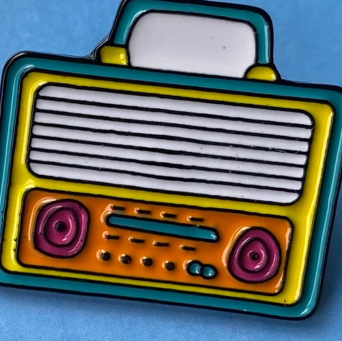 Stereo pin 💚 - 91