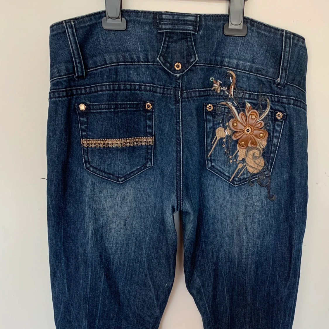 Lågmidjade utvsvängda jeans - 91