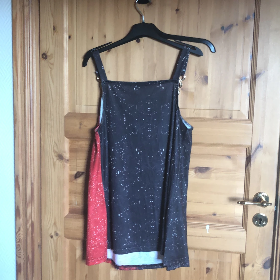 Tufft linne i stl L - 90