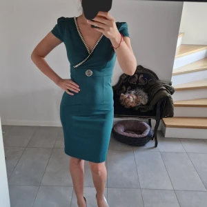 Kläning xs-s  - Som ny