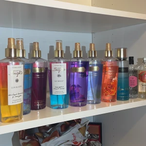 Parfymer - Vissa är mer använda än andra, vissa har ej kork. Gammal design! Alla för 100 1 för 15! 