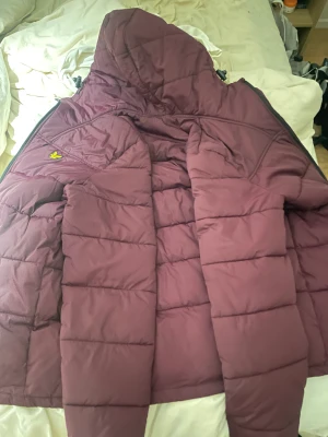 Jacka - Lyle & Scott Jacka