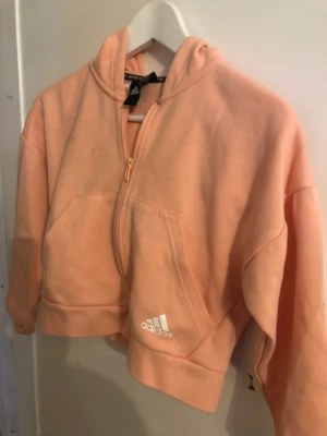 Adidas hoodie - Använd 1-2 ggr