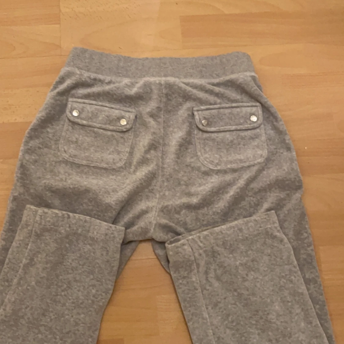 juicy couture dress i grå - 90