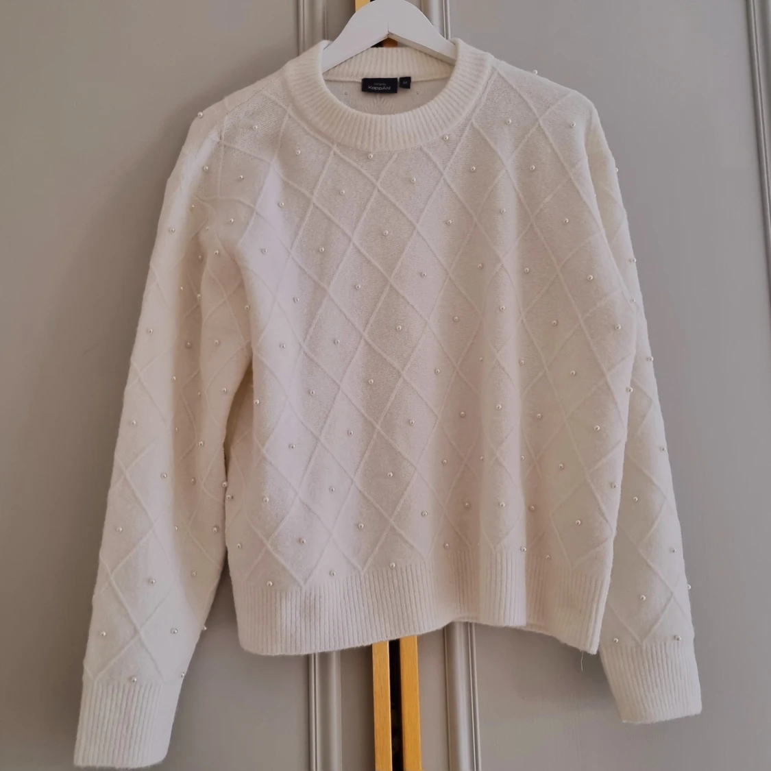 Tröja med pärlor - 90