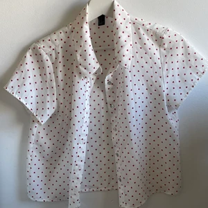 Hjärt topp - Söt mathilda djerf inspererad topp. Säljer för flyttar! ☀️