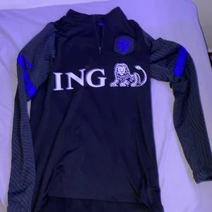 Nike dri fit träningströja storlek s - Nederländsk nike träningströja i storlek S