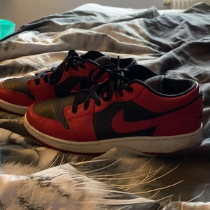 Jordans  - Äkta jordans köpta på Plick 