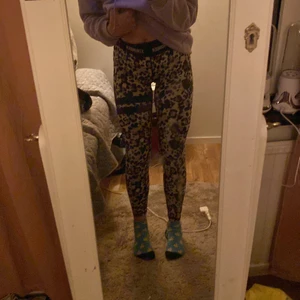 Leopard mönstrade stronger byxor - Träningsbyxor