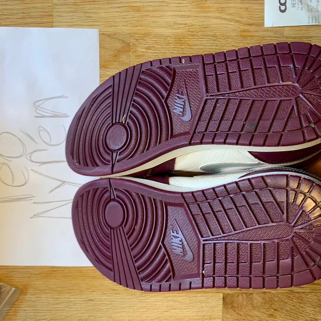 Jordan 1 retro high OG Bordeaux  - 91