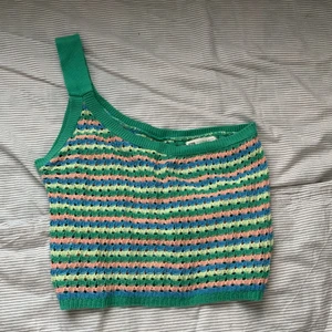 Stradivarius topp - Säljer denna fina toppen som inte kommer till användning längre💗