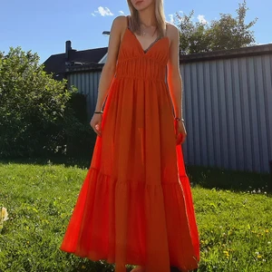 Orange klänning - Orange finklänning🧡