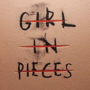 Girl in Pieces på engelska! ⭐ tw! Pris går att diskuteras, möts upp i Stockholm 💞