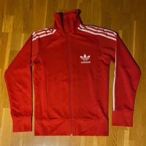 Adidas Träningströja - Adidas Träningströja i bra skick