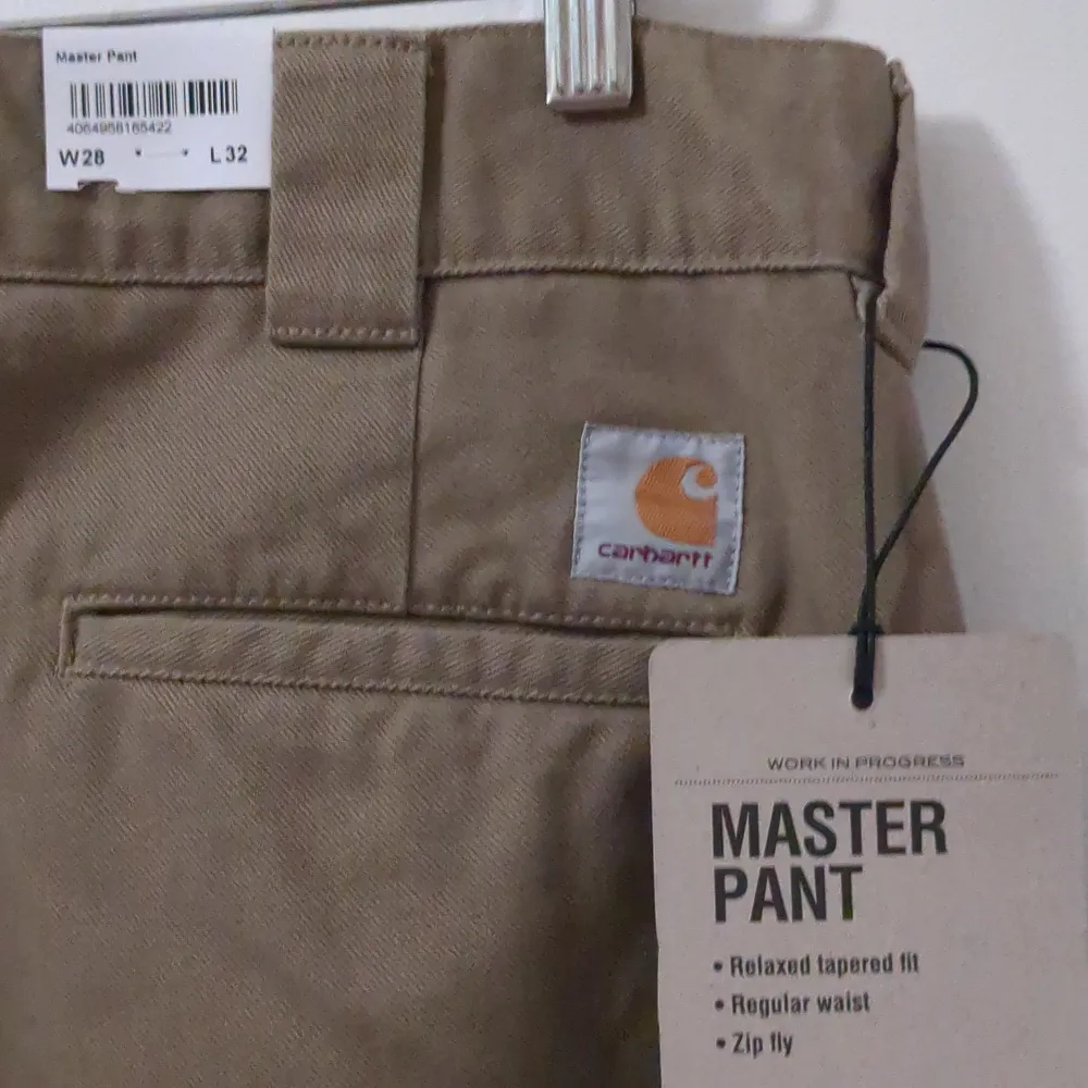 Never used. Size 28/32 (men's size). Shipping costs 125sek.. Jeans & Byxor.