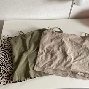 Toppar/linnen - 3 par linnen som iprincip är oanvända😍! Säljer 1 linne för 30, 2 st för 50 och alla 3 för 80🤪