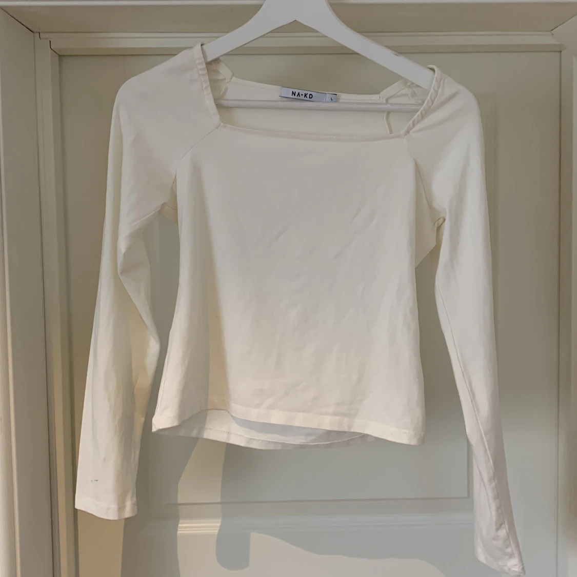 Långärmad topp från NA-KD