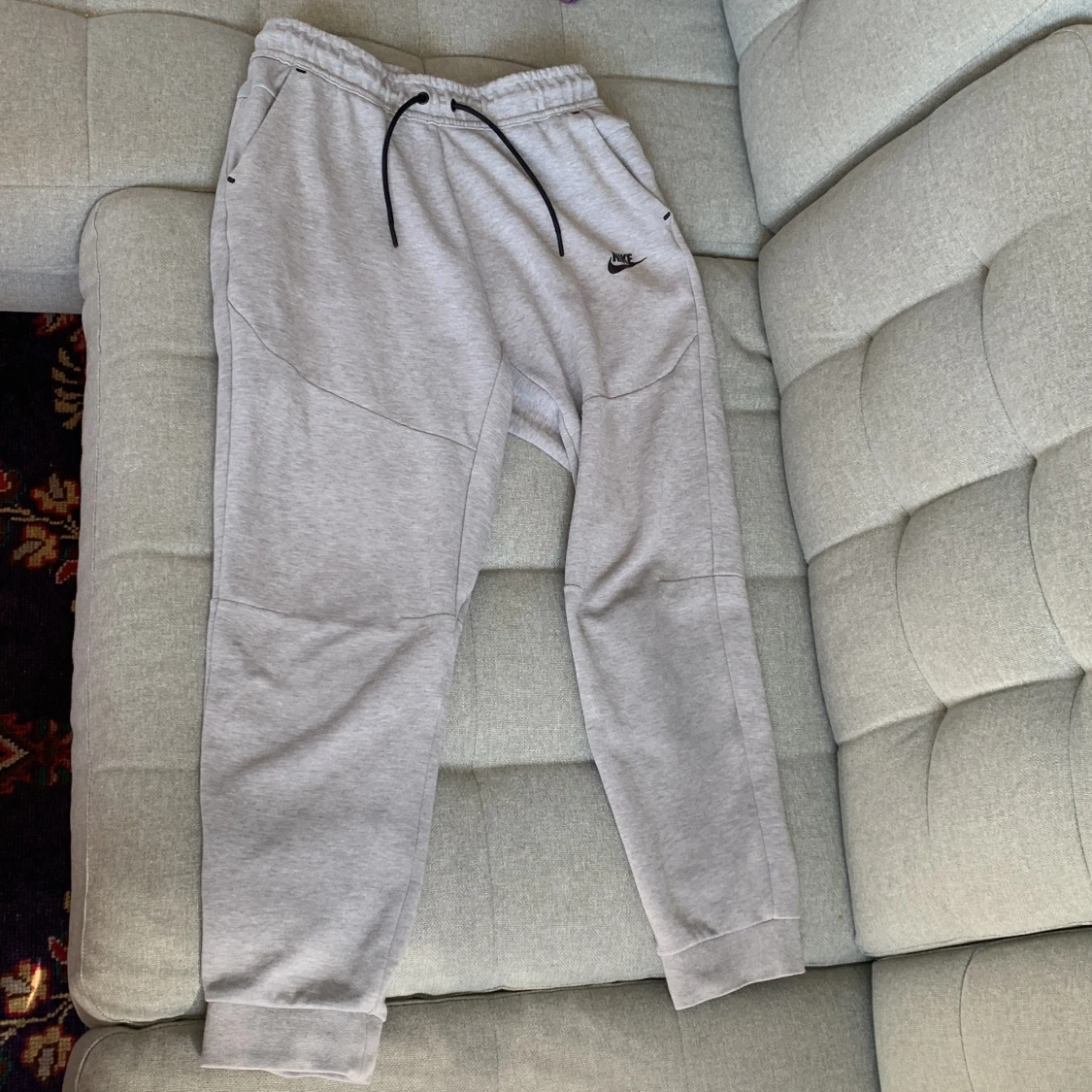 Nike tech GRÅ junior XL 