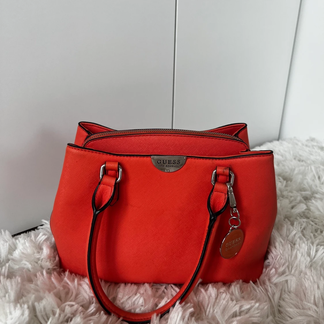 GUESS handsväska