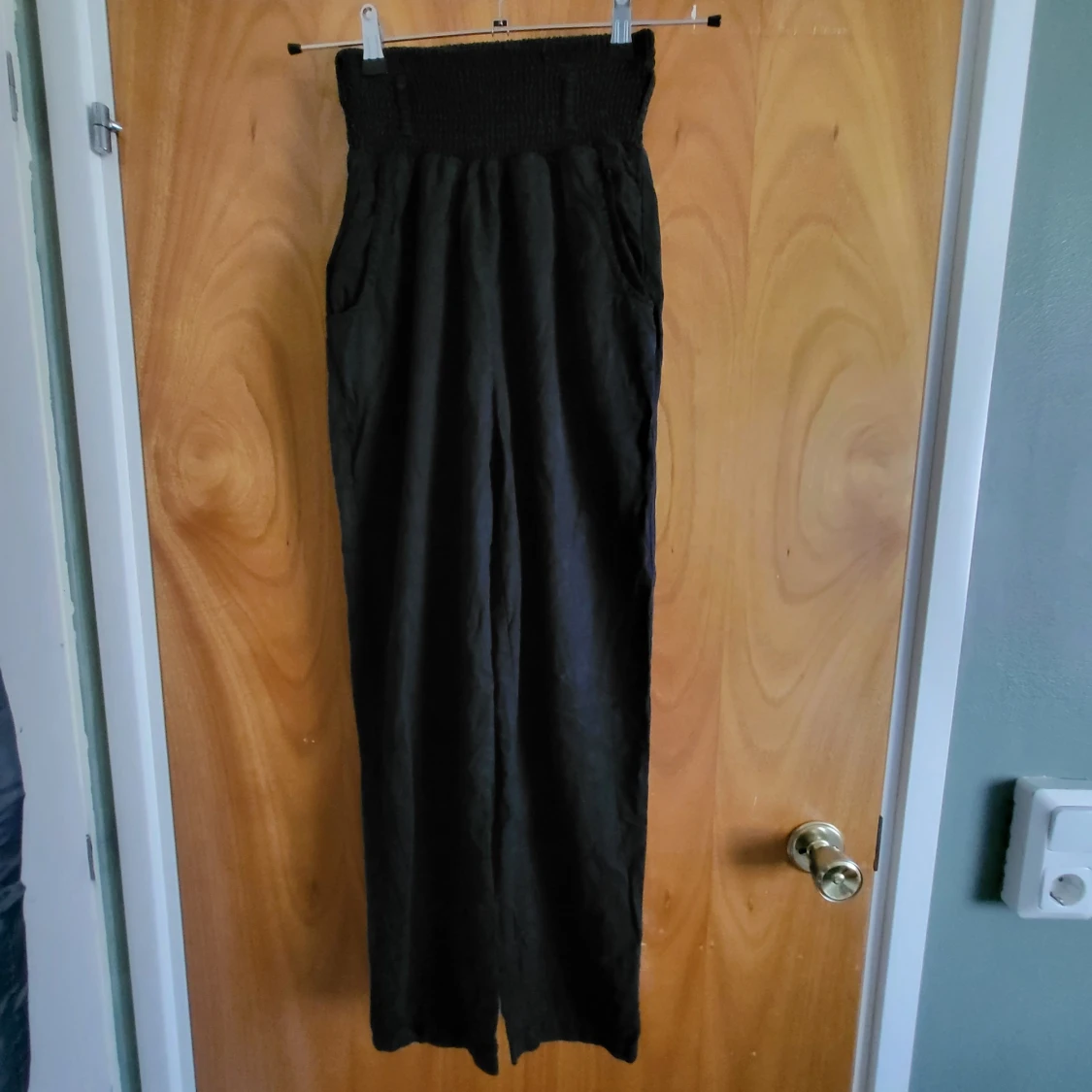 Svarta tygbyxor från Lucy&Yak