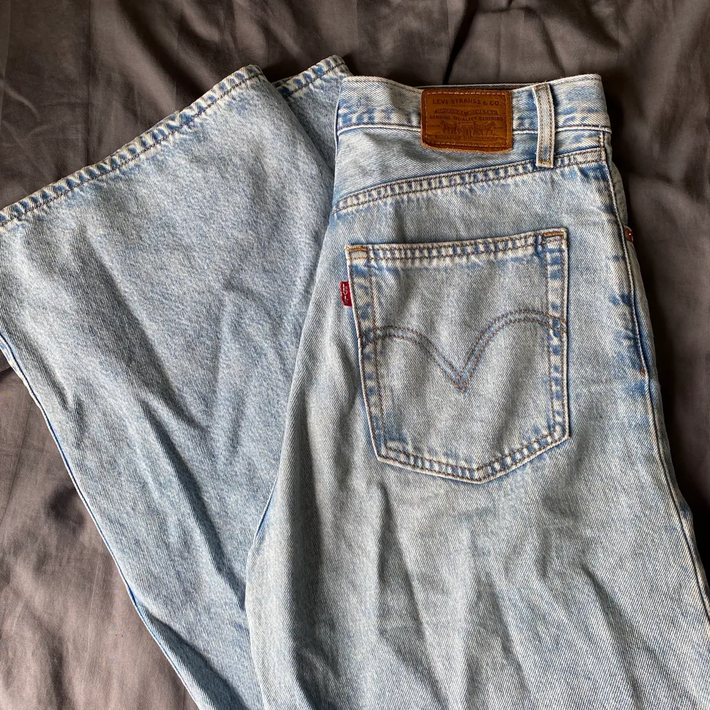 Levis ribcage wideleg. Jeans & Byxor.
